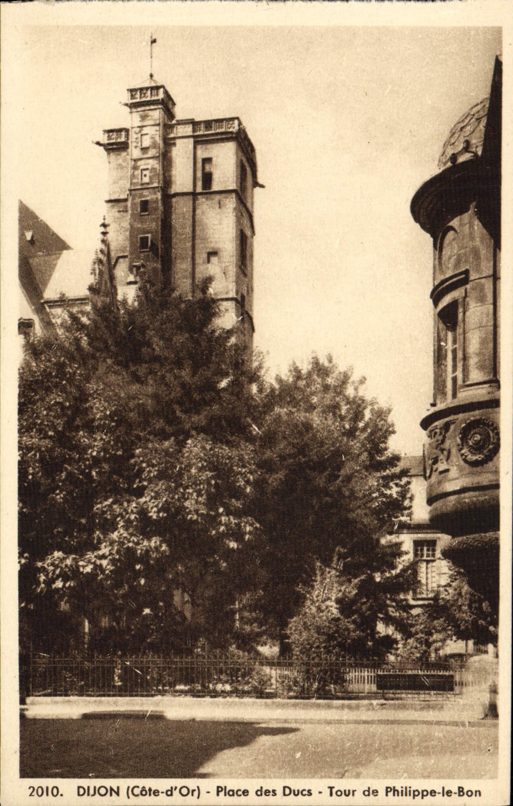 VINTAGE POSTCARD Dijon Places Dukes Turn of Philippe the Good