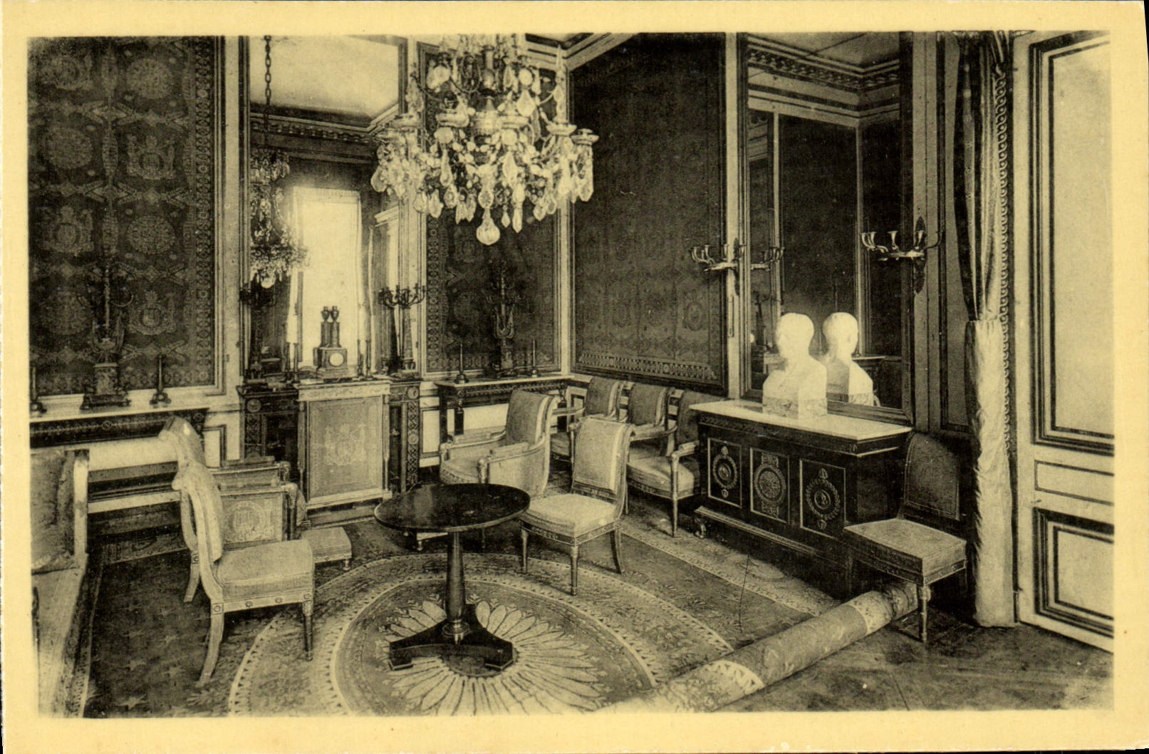 VINTAGE POSTCARD Castle De Fontainebleau Cabinet of Napoleon 1st