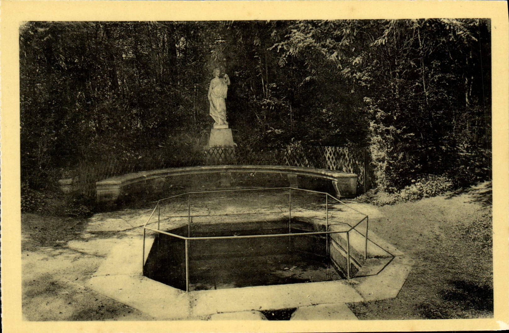 CPA Chateau De Fontainebleau Fontaine Belleau