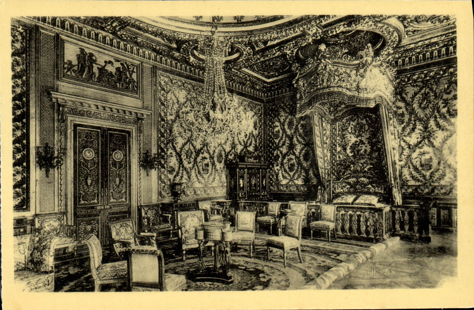 VINTAGE POSTCARD Castle De Fontainebleau Room of Marie-Antoinette