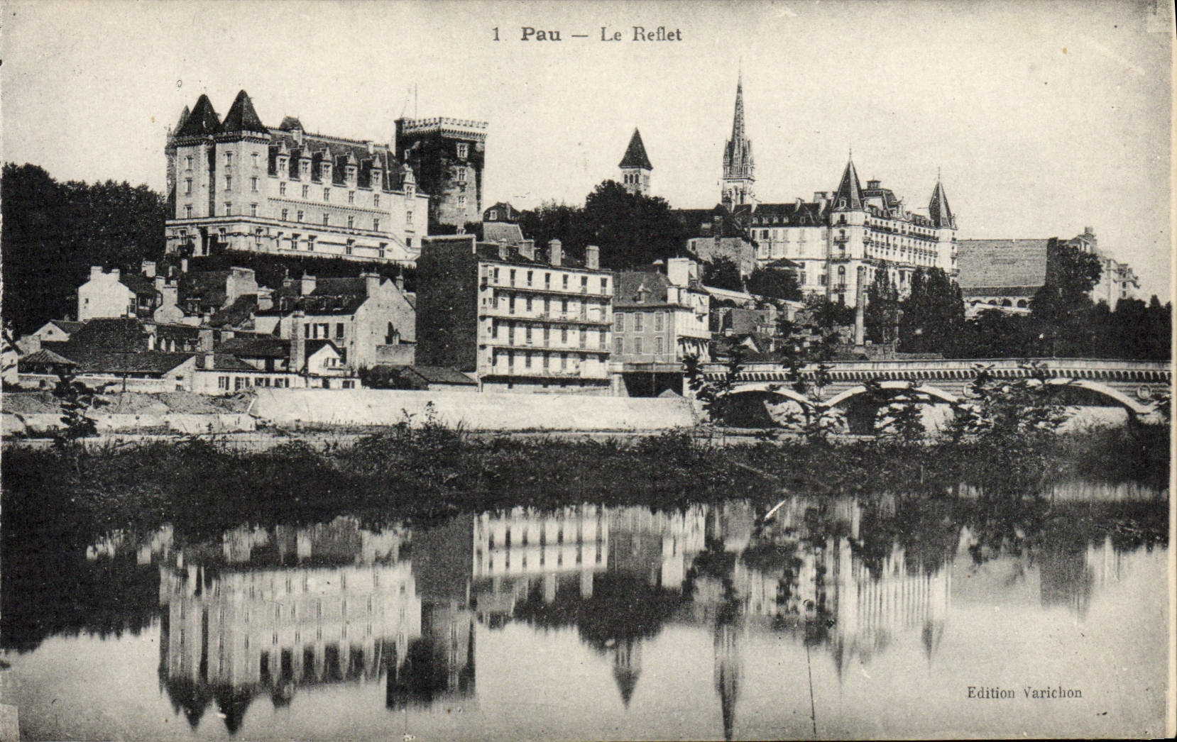 POSTAL Pau de la VENDIMIA la reflexión