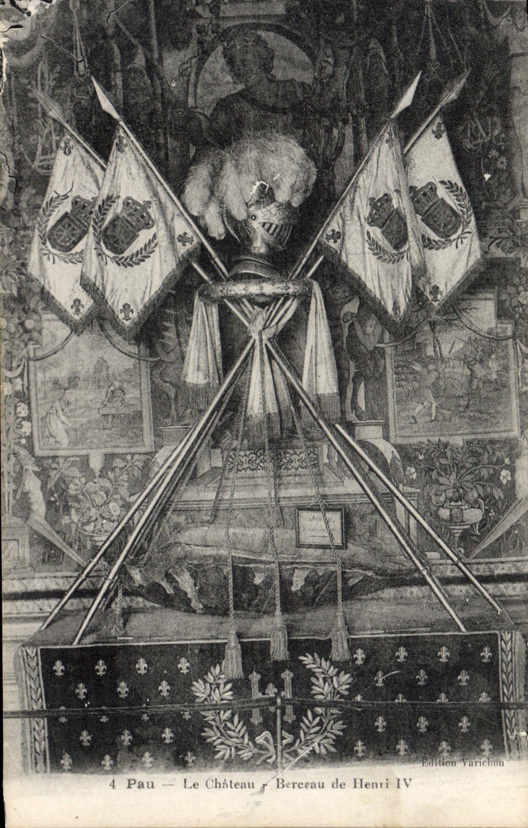 VINTAGE POSTCARD Pau Castle Cradle of Henri IV