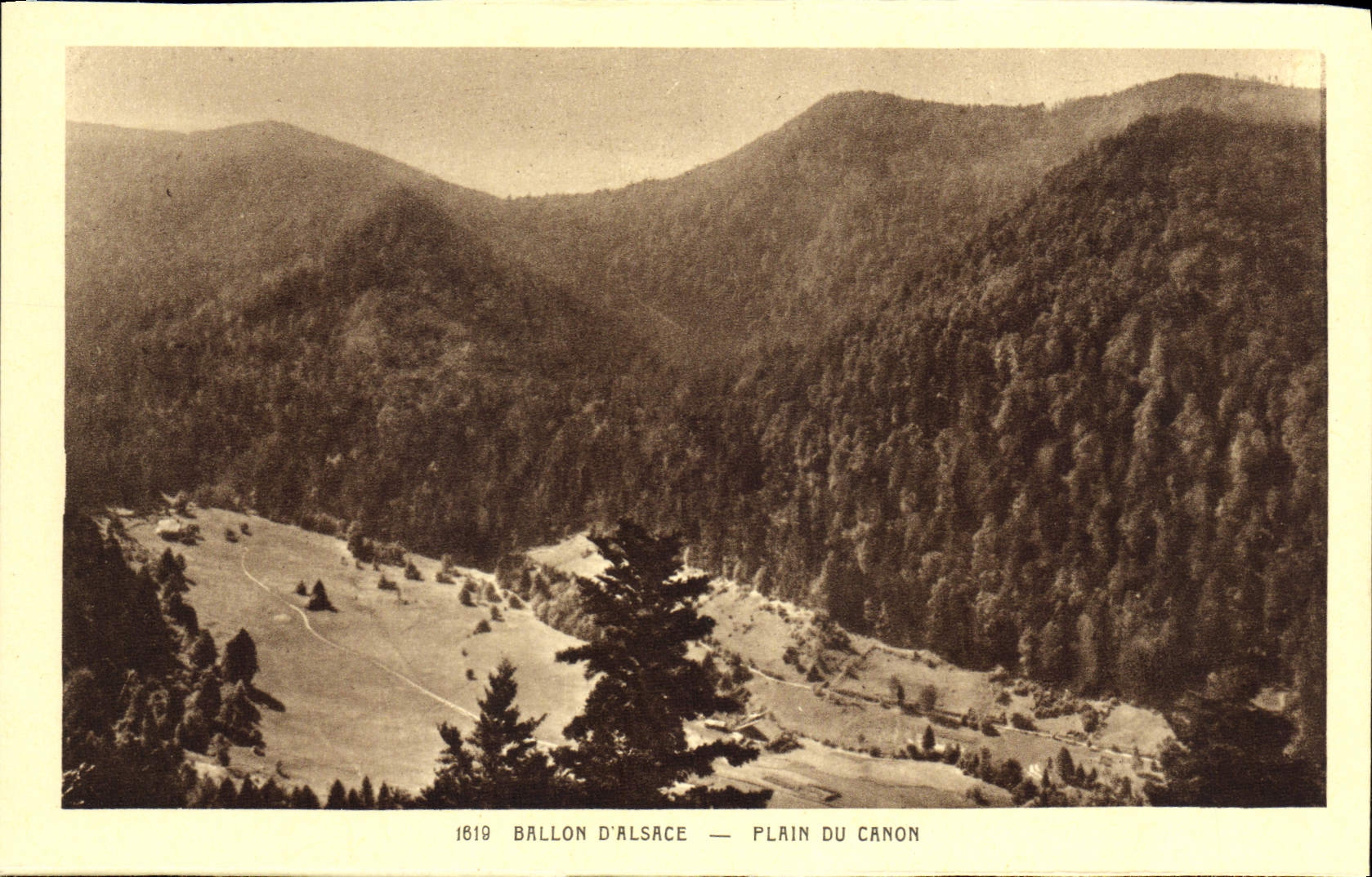 VINTAGE POSTCARD Balloon Of Alsace Lime pit Of Canon