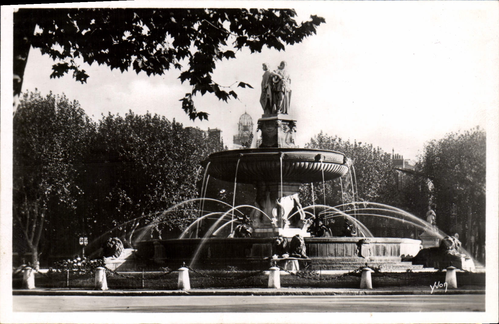 CPM Aix En Provence La Grande Fontaine