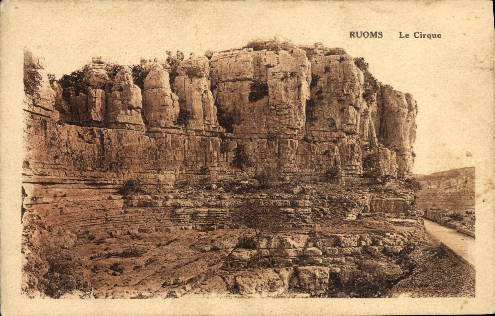 VINTAGE POSTCARD Ruoms the circus