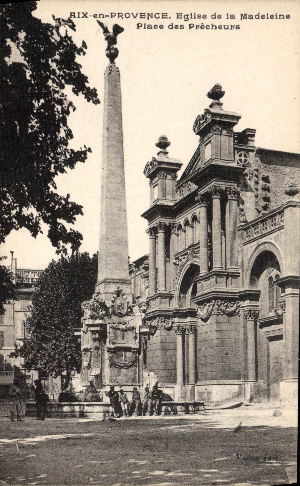 CPA Aix En Provence Eglise de la Madeleine Place des Precheurs