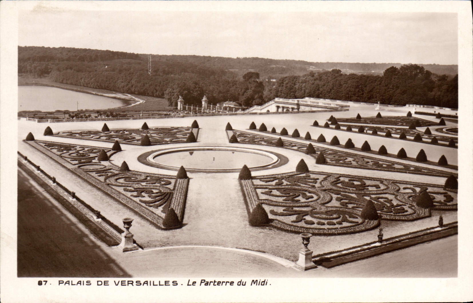 CPA Palais De Versailles le Parterre du Midi