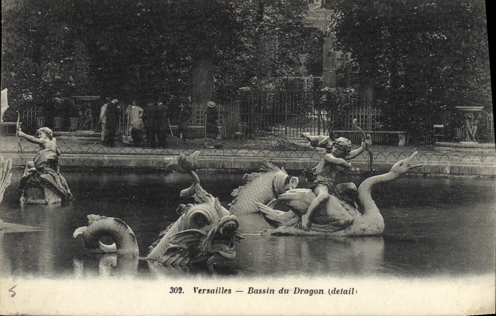 CPA Jardins De Versailles Bassin du dragon 