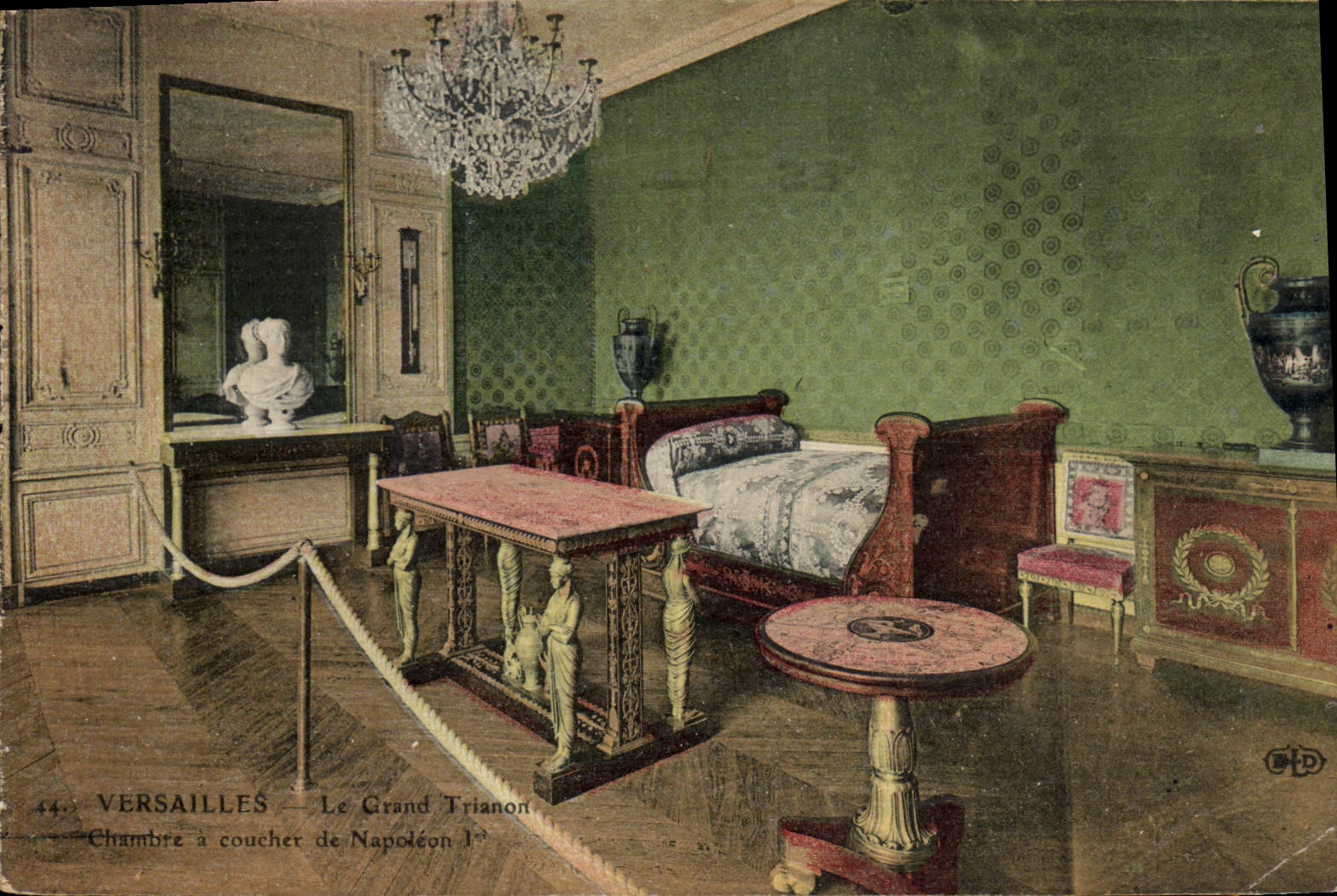 VINTAGE POSTCARD Jardins Of Versailles Large Trianon Chambre has to sleep of Napoleon 1st