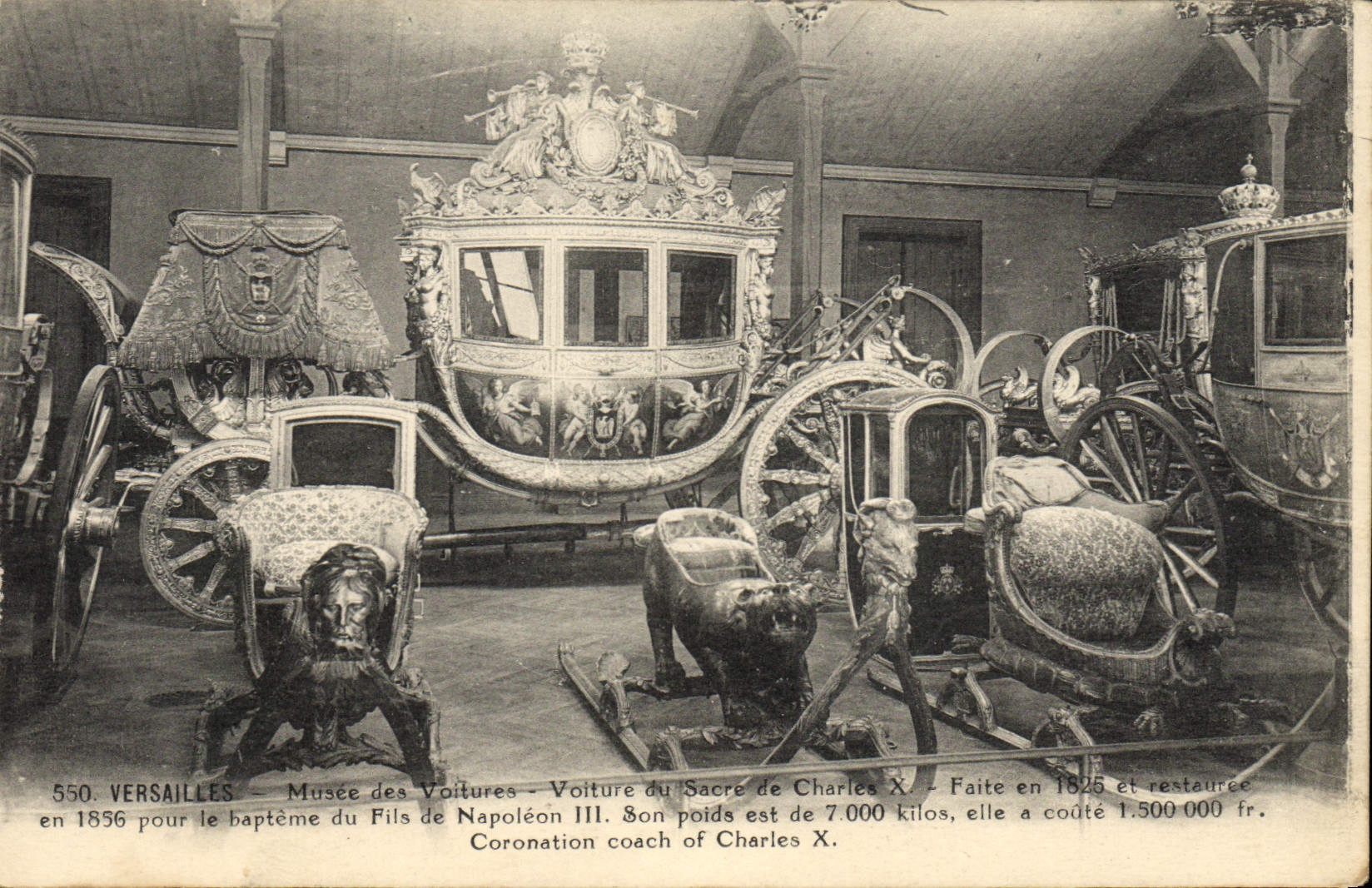 CPA Versailles Musee des voitures Voiture du sacre de Charles X