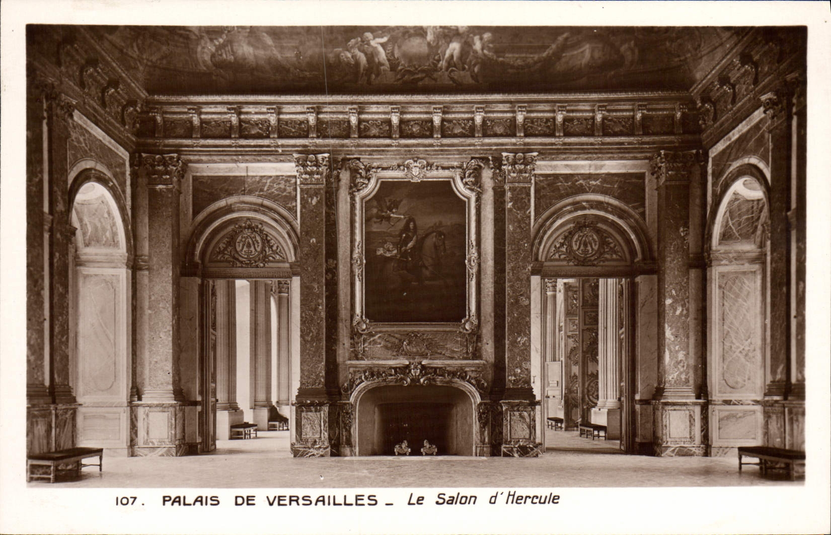 CPA Palais De Versailles Le Salon d'Hercule
