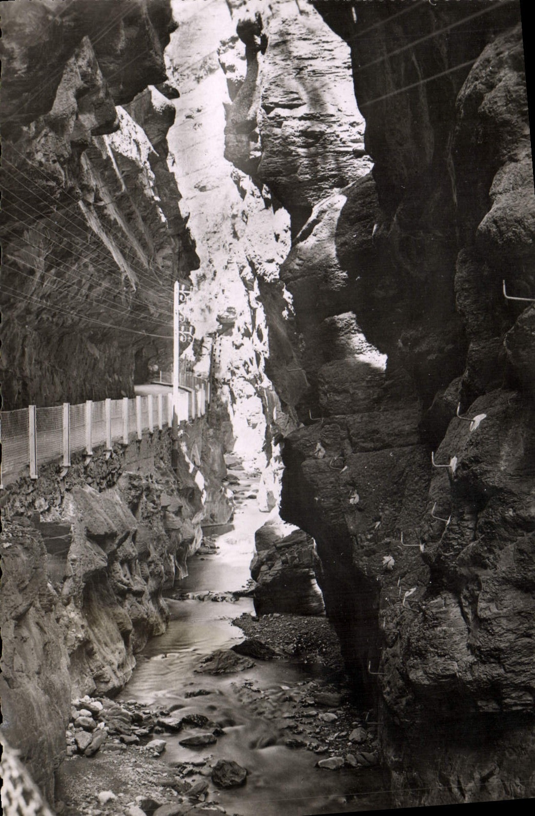 MODERN CARD Falls Of Cians Large Clue With the Passage De I' Enfer