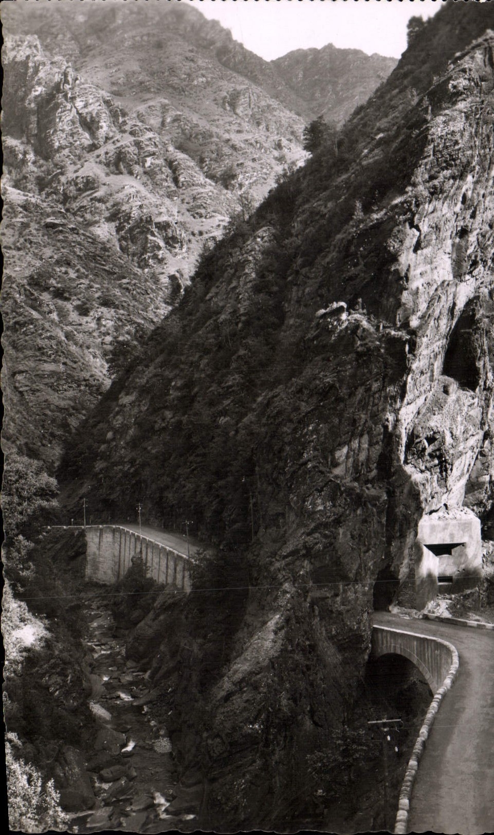 MODERN CARD Gorges Of Cians the Road De Touet On Var has Beuil