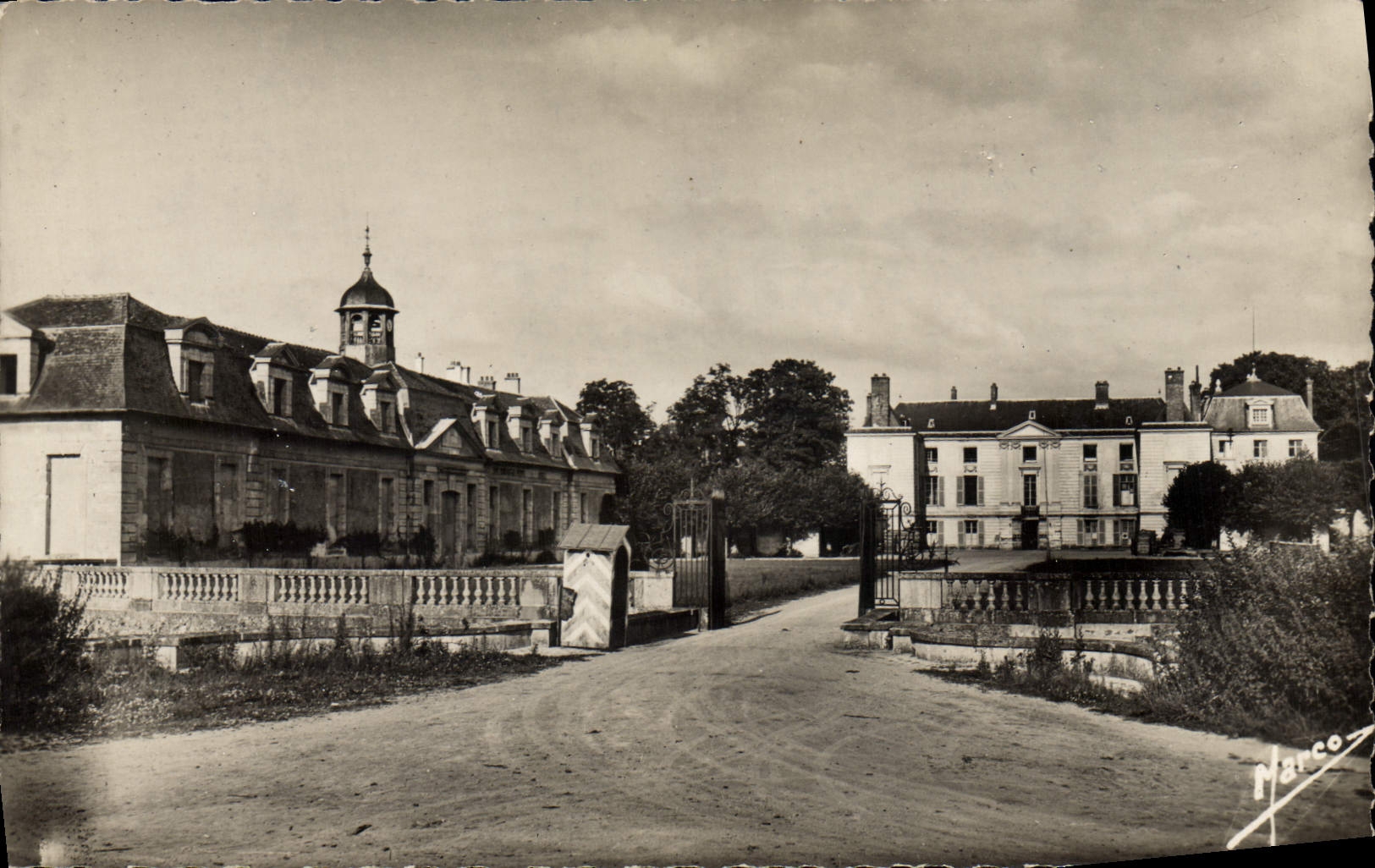 MODERN CARD Lagny Torigny Castle De Pomponne