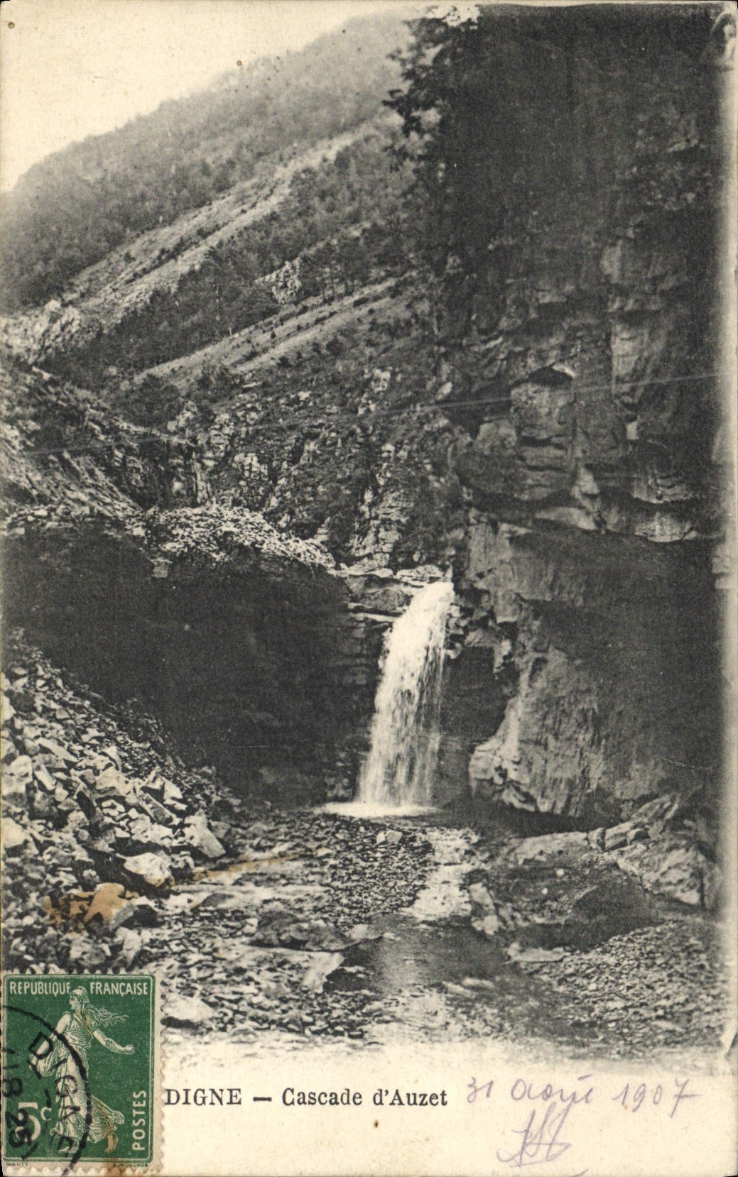 VINTAGE POSTCARD Worthy Cascade D' Auzet