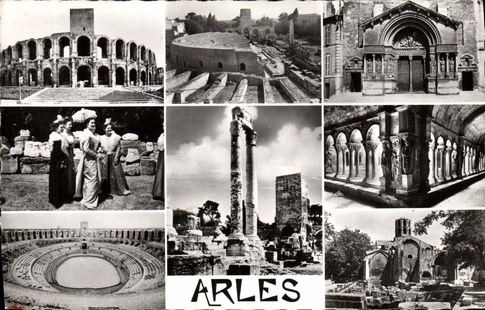 CPM Arles Les Arenes Theatre Siennes Colonnes St Trophime