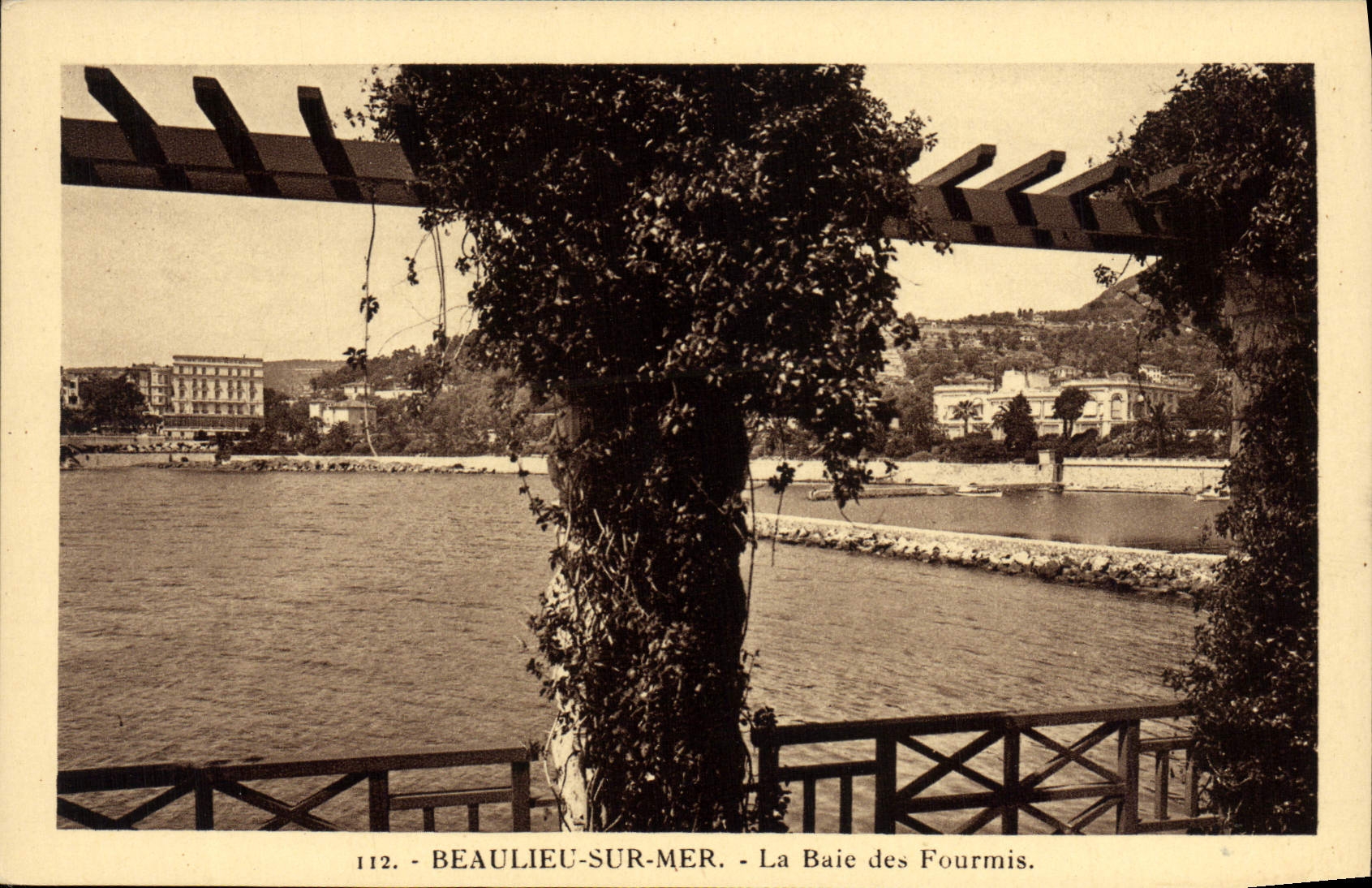 CPA Beaulieu Sur Mer La Baie Des Fourmis