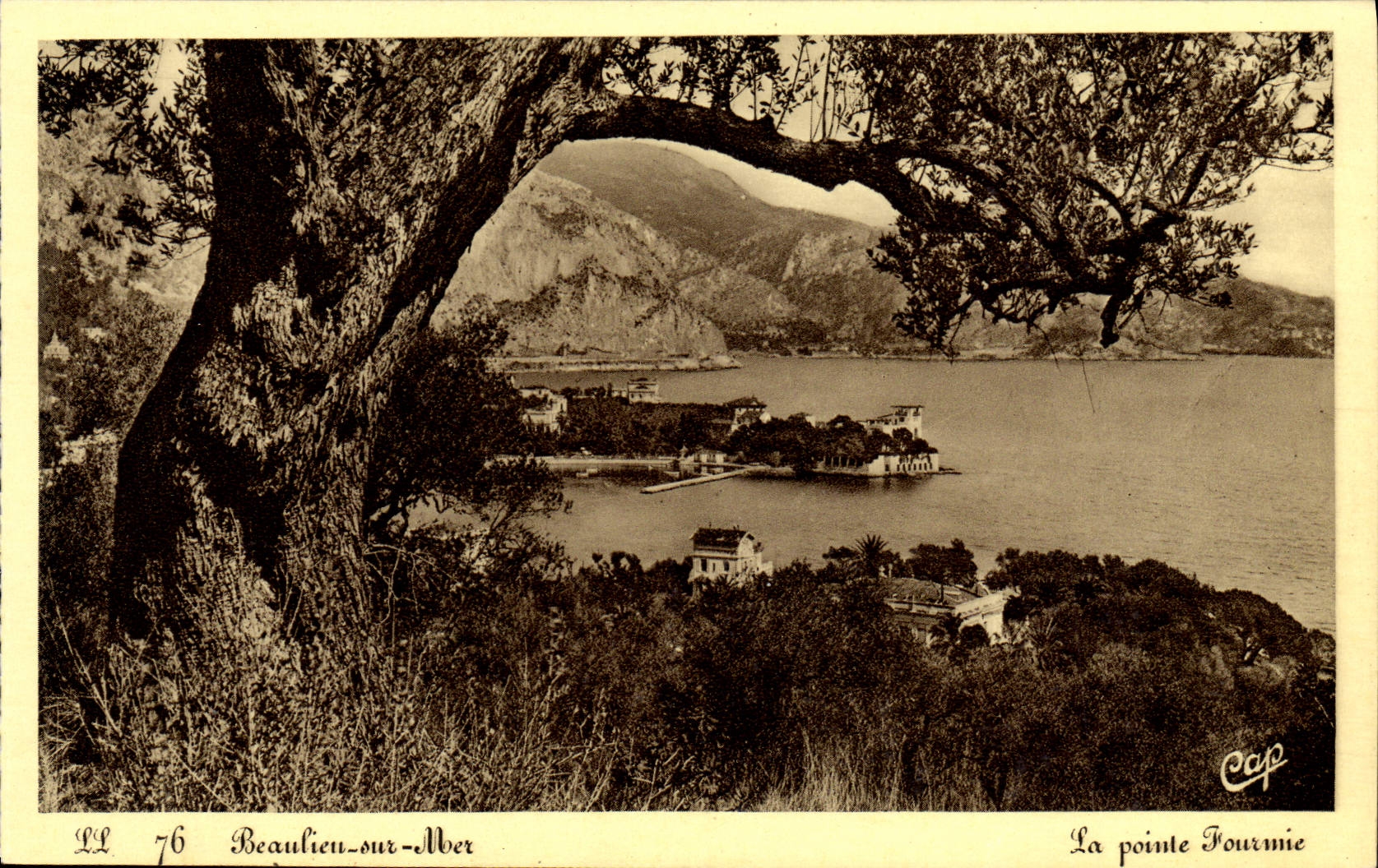 CPA Beaulieu Sur Mer La Pointe Fourmie