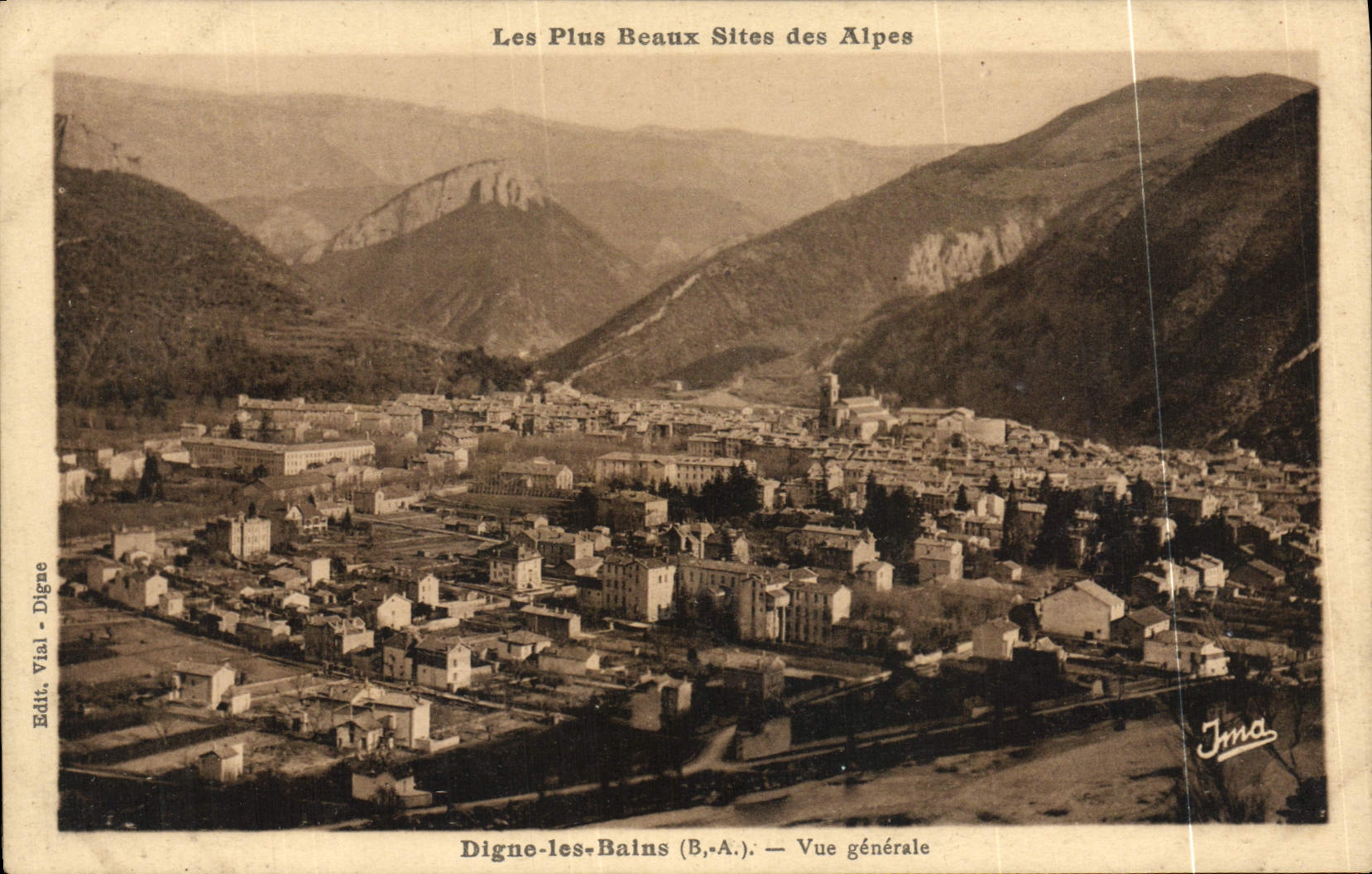 VINTAGE POSTCARD Worthy Les Bains View