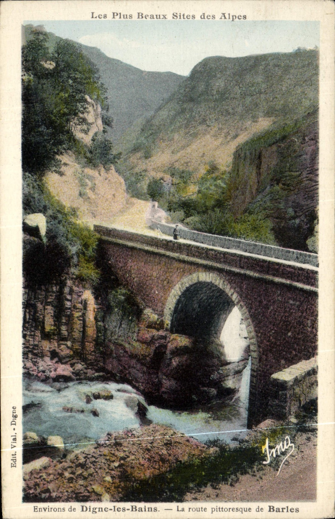 VINTAGE POSTCARD Worthy Les Bains the Picturesque Road De Barles