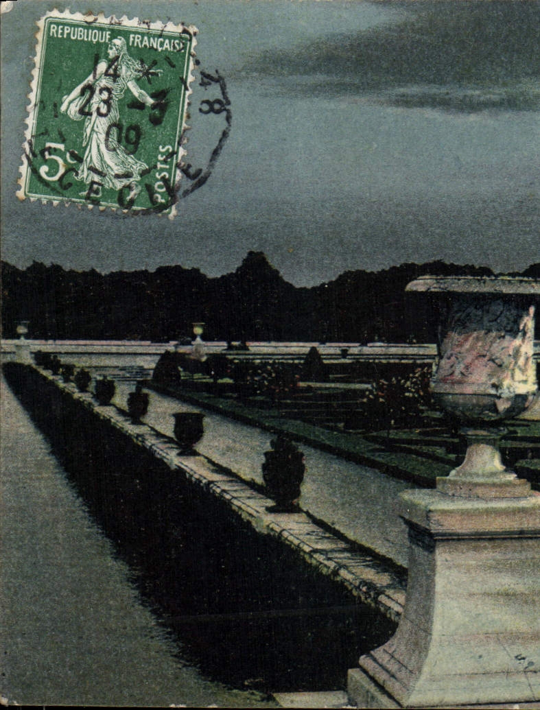 CPA Versailles Le Chateau Vue Sur Le Parc