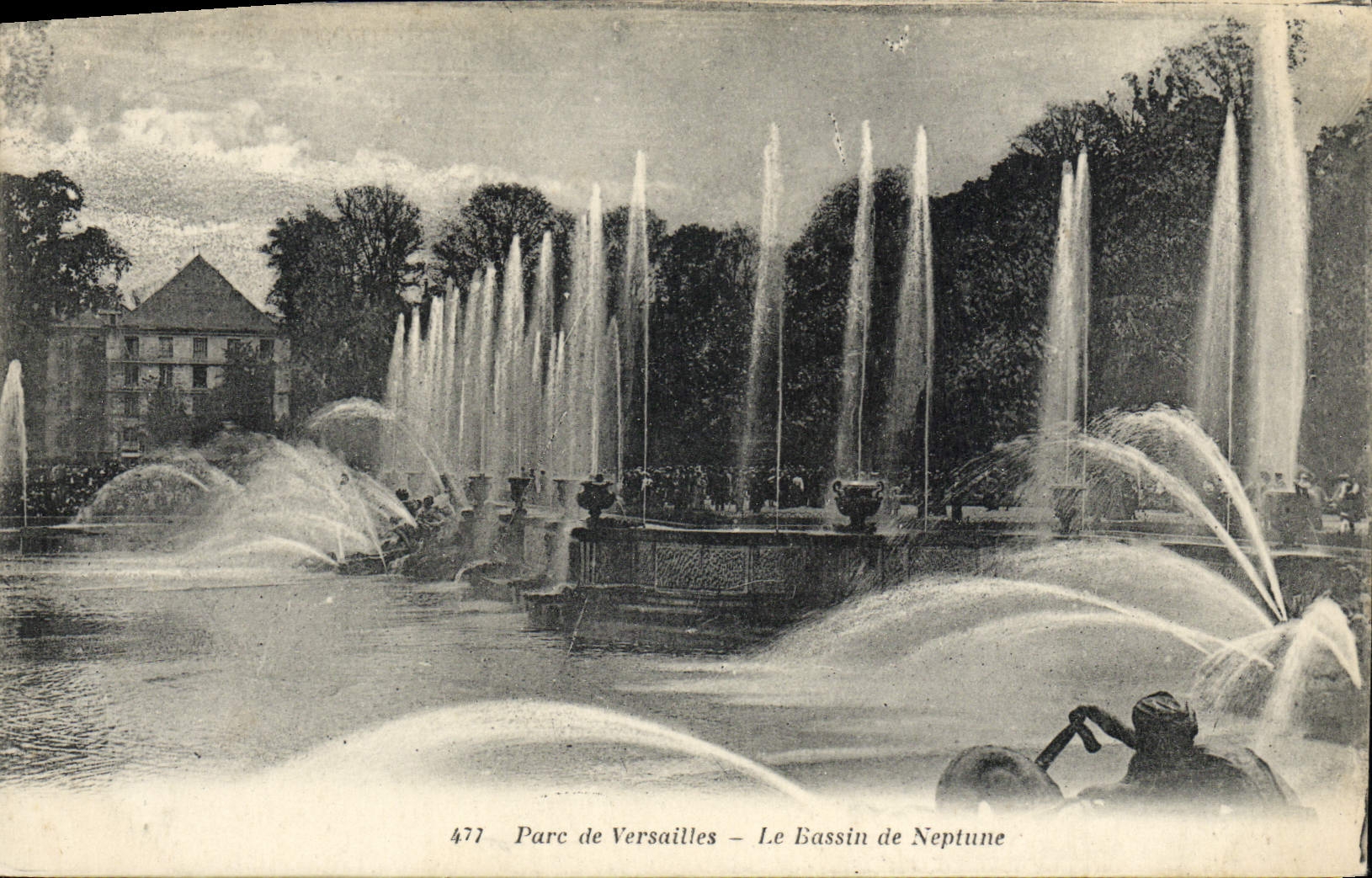 VINTAGE POSTCARD Versailles the Basin De Neptune