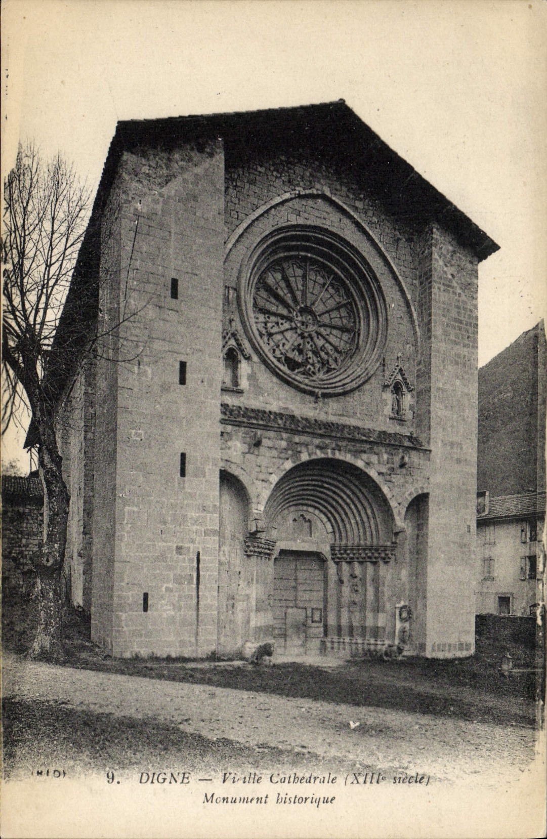 Edificio histórico de la catedral digna de la POSTAL de la VENDIMIA