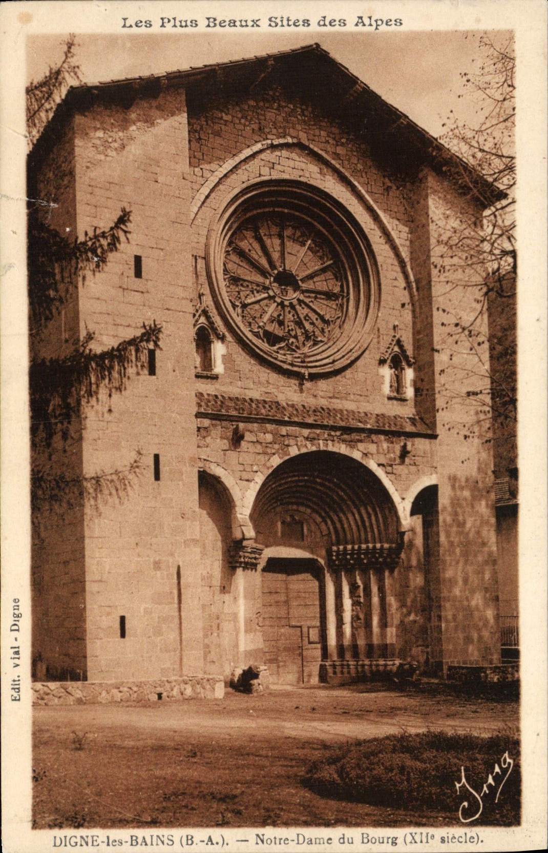 CPA Digne Les Bains Notre Dame Du Bourg