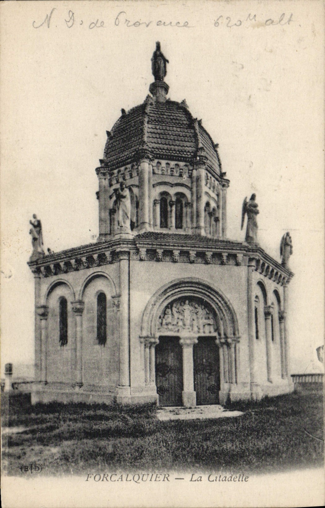 VINTAGE POSTCARD Forcalquier Citadeile