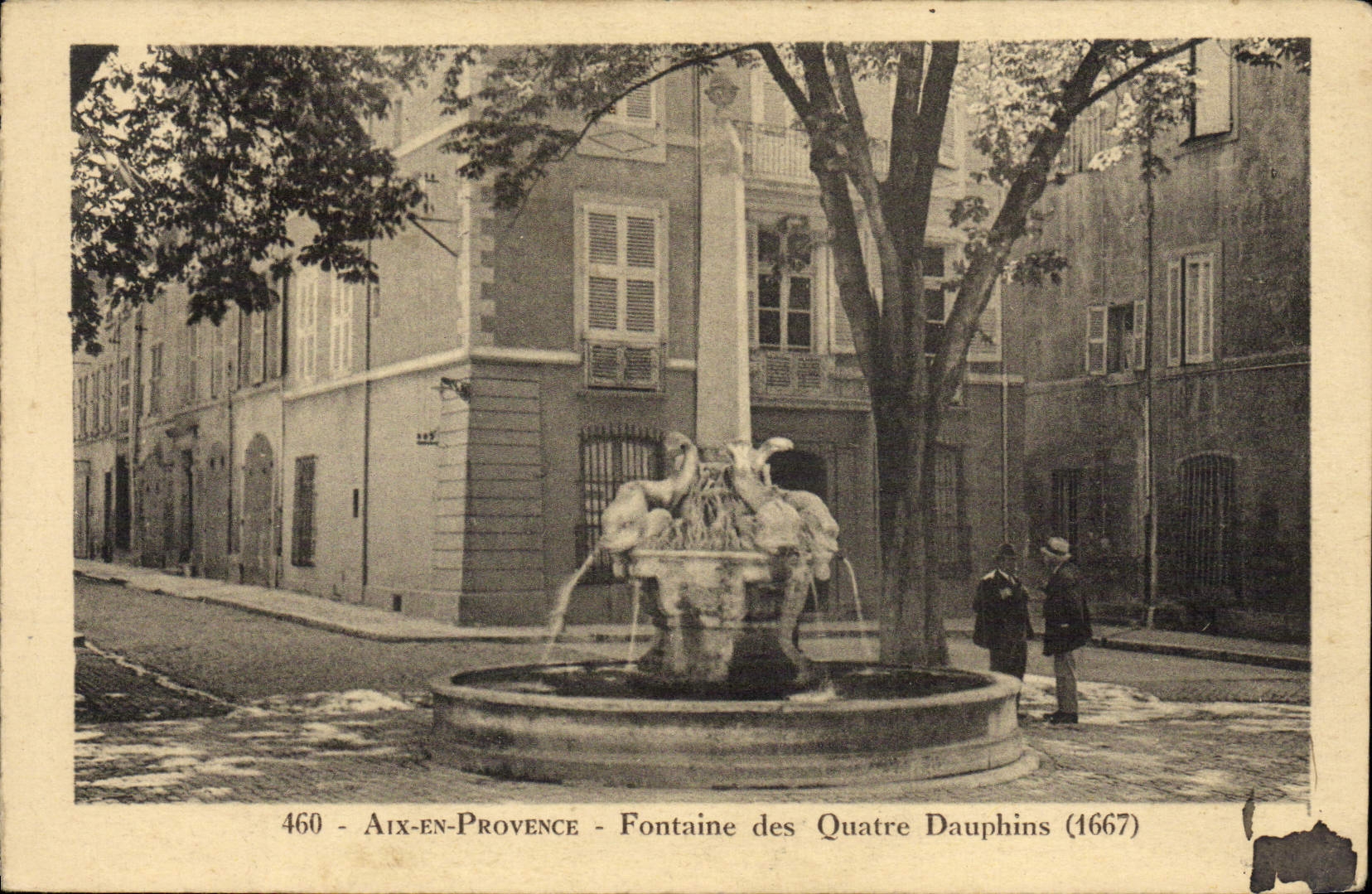 CPA Aix En Provence Fontaine Des Quatre Dauphins