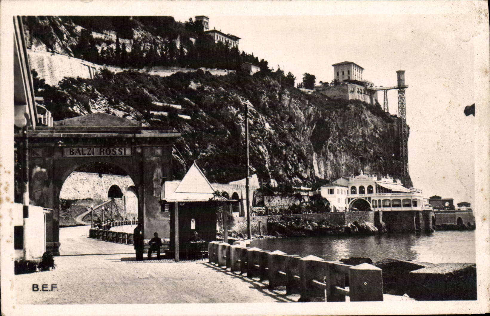 VINTAGE POSTCARD Customs Customs officers Frontiera Italiana ristorante Balzi Rossi and Hotel Miramare