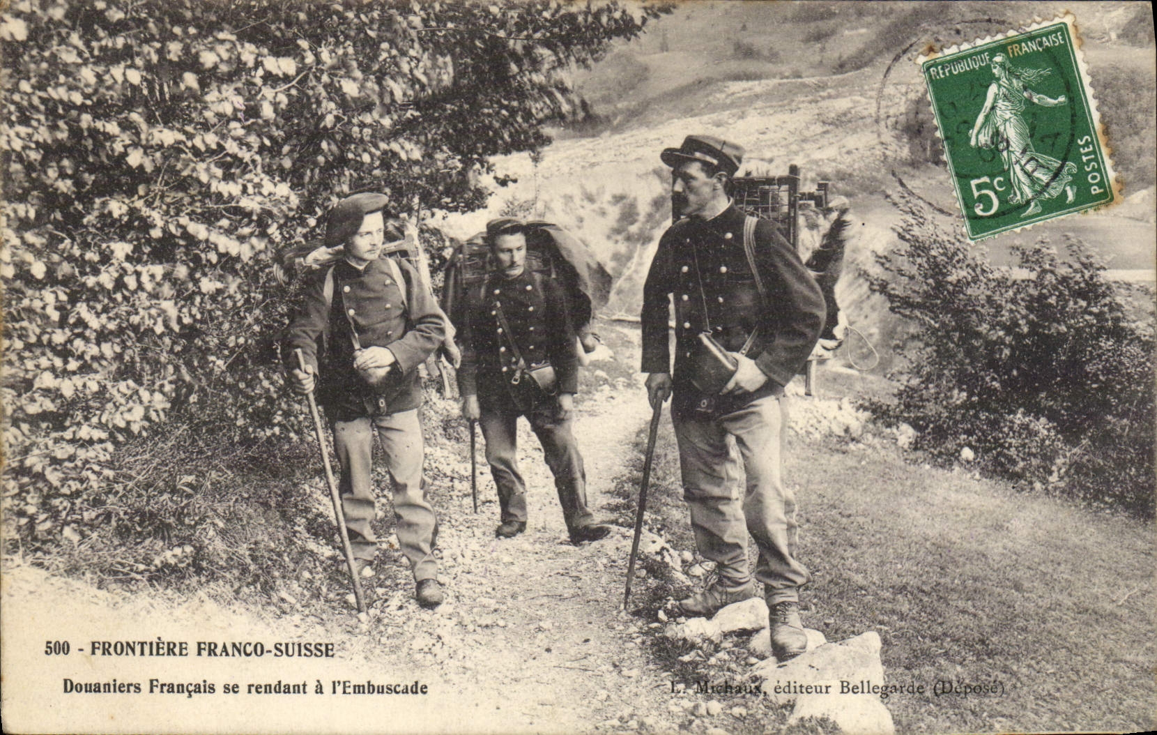 VINTAGE POSTCARD Customs Customs officers free Swiss Border French Customs officers going to the ambush