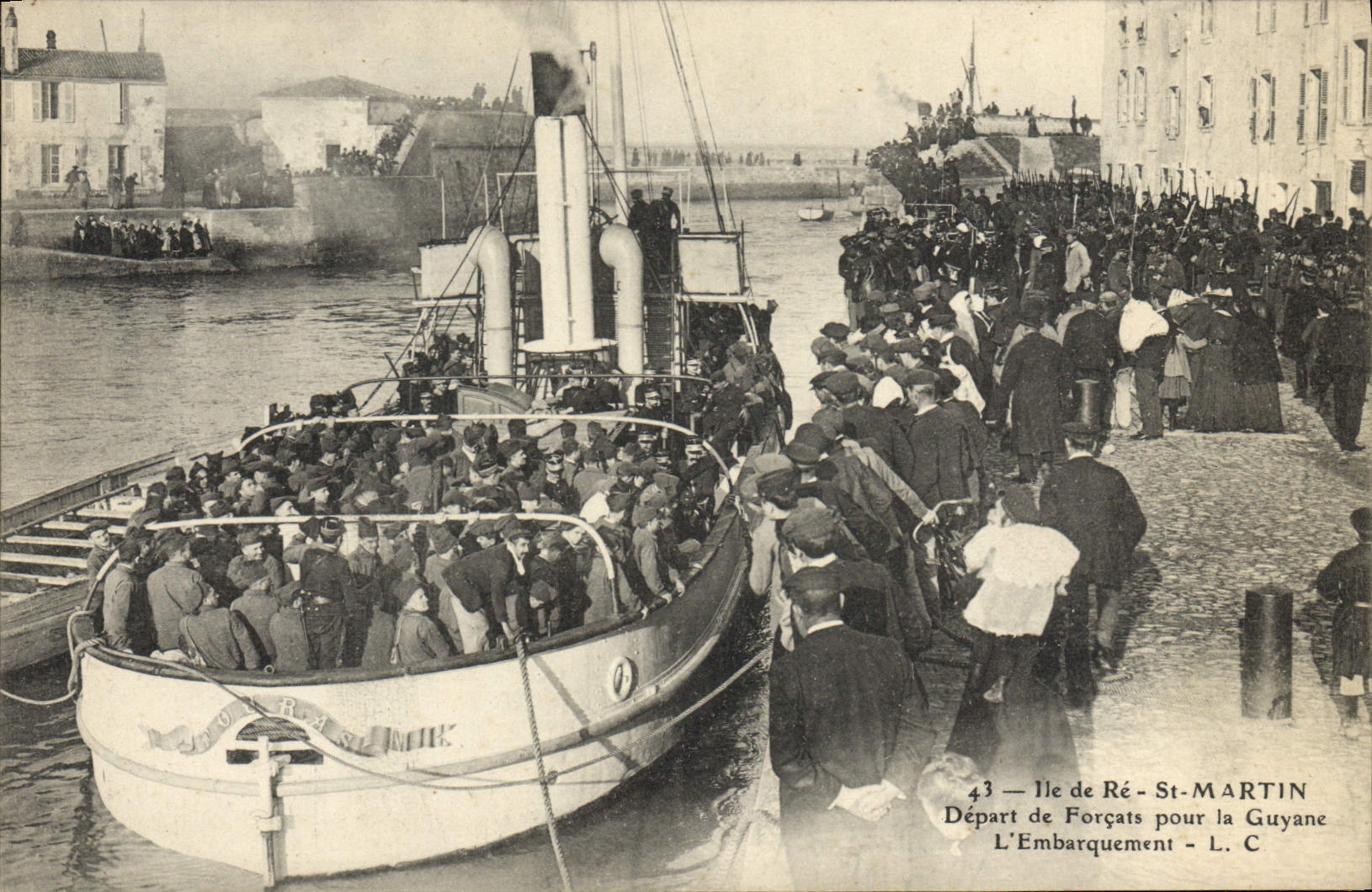 VINTAGE POSTCARD Bagne Holy Convict Ile de Ré Martin Departure of Convicts for Guyana loading TOP