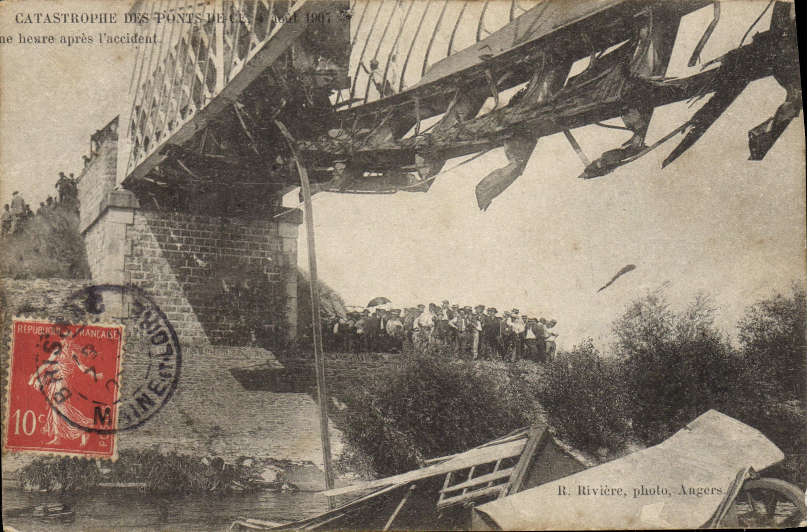 CPA Train Catastrophe des Ponts de Ce 4 aout 1907 Une heure apres l'accident 