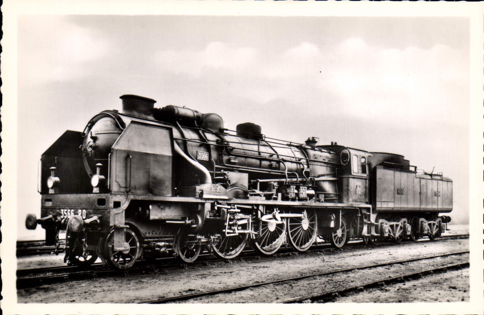 CPM Train Locomotive 3566 Premiere Pacific transformee en 1929