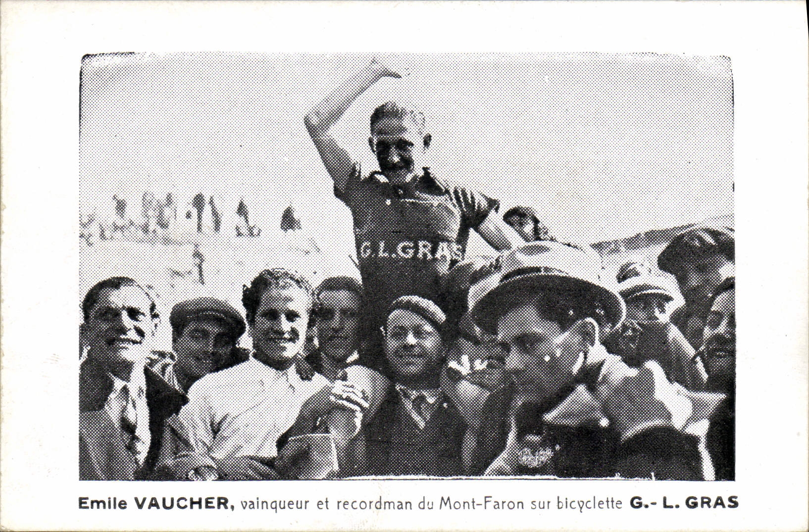 CPA Velo Cycle Cyclisme Emile Vaucher vainqueur et recordman du Mont Faron sur bicyclette GL Gras