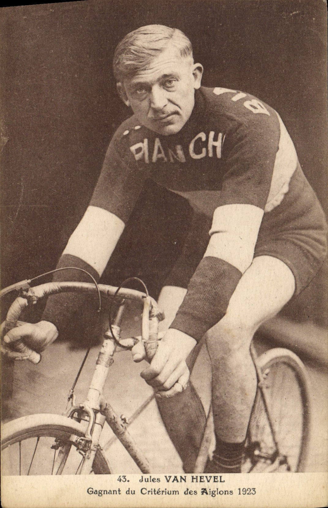 VINTAGE POSTCARD Velo Cycles Cycling Jules Van Hevel Gaining of criterium of the Eaglets 1923