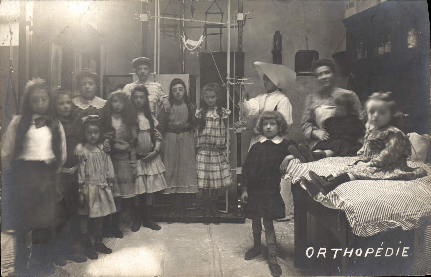 CARTE PHOTO Sante Orthopedie Enfants
