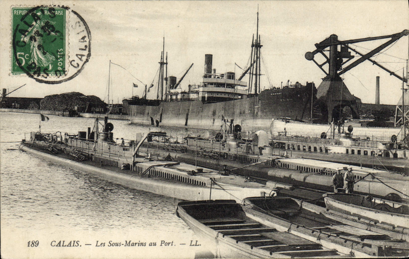 VINTAGE POSTCARD Boat Calais Submarine submarines with the port