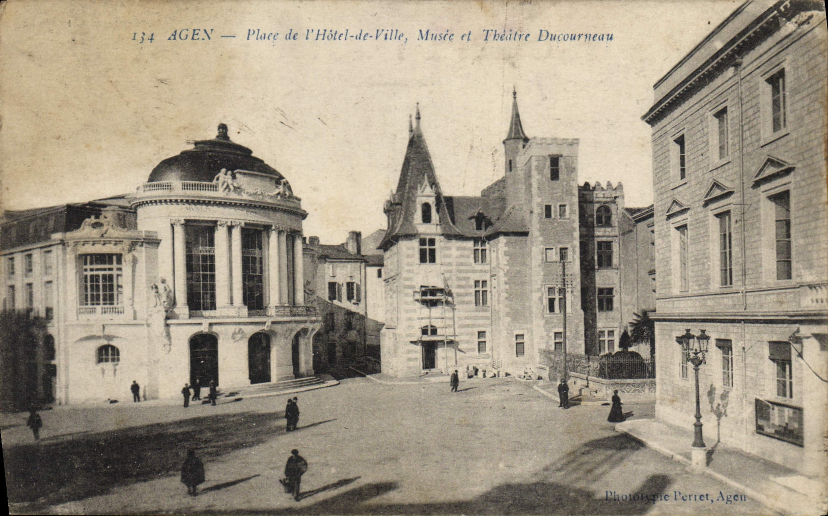 VINTAGE POSTCARD Agen Places Town hall Musee and Ducourneau Theater