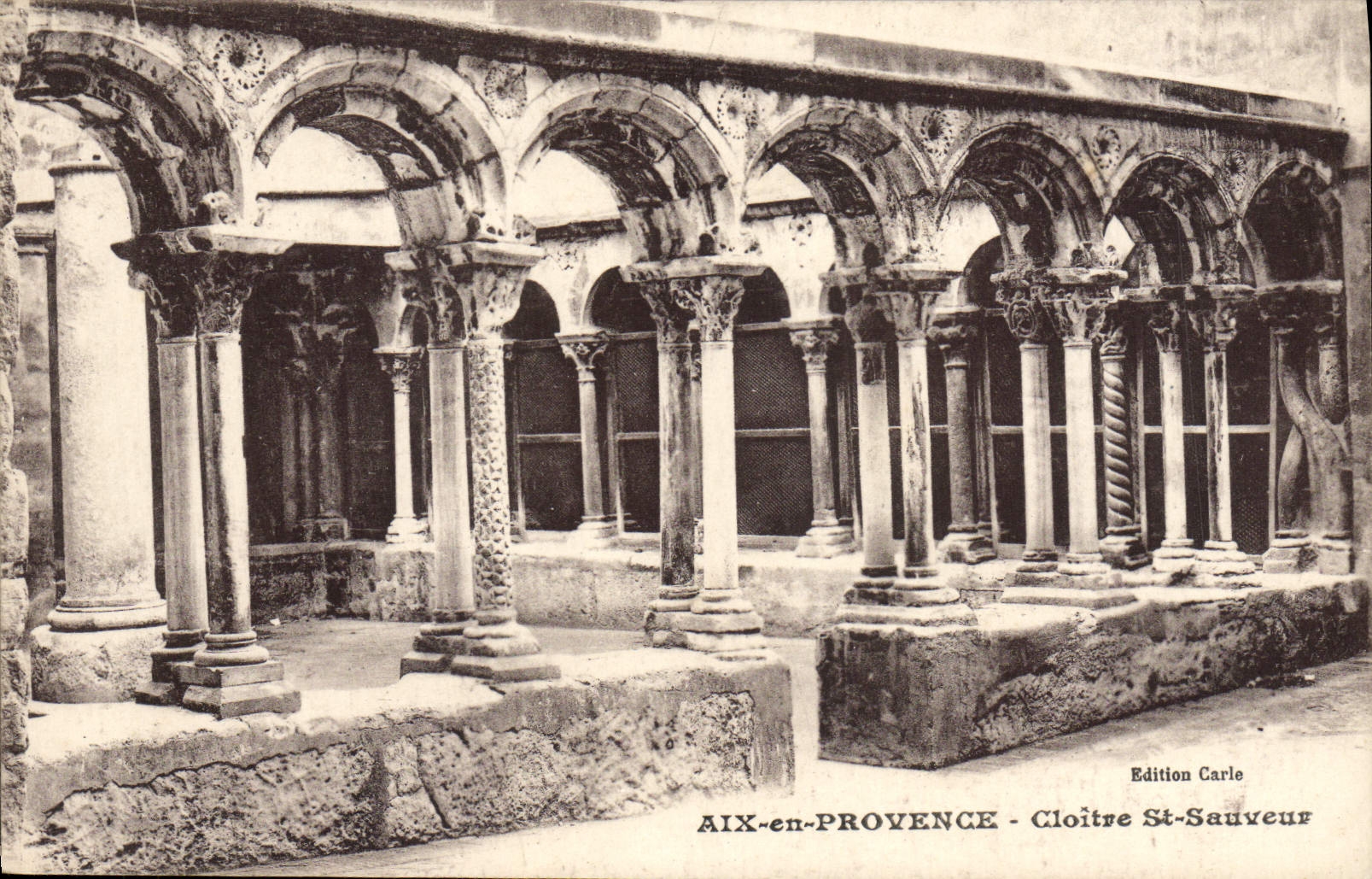 CPA Aix en Provence Cloitre Saint Sauveur