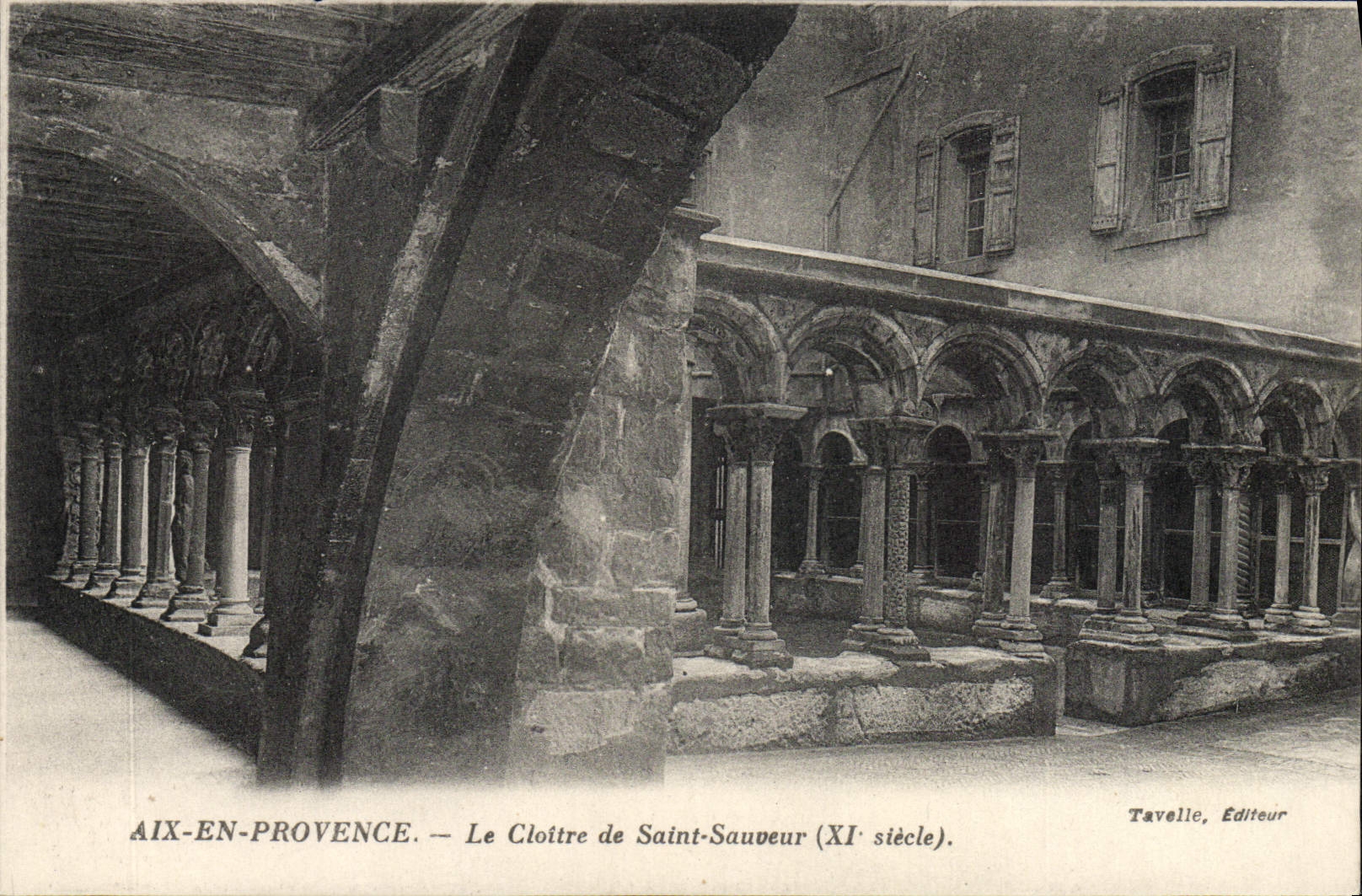 CPA Aix en Provence Le Cloitre de Sanit Sauveur