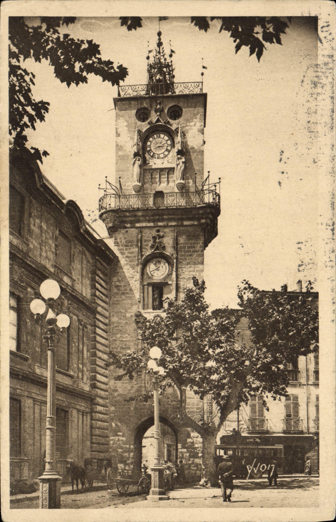 CPA Aix en Provence Tour de l'horloge 
