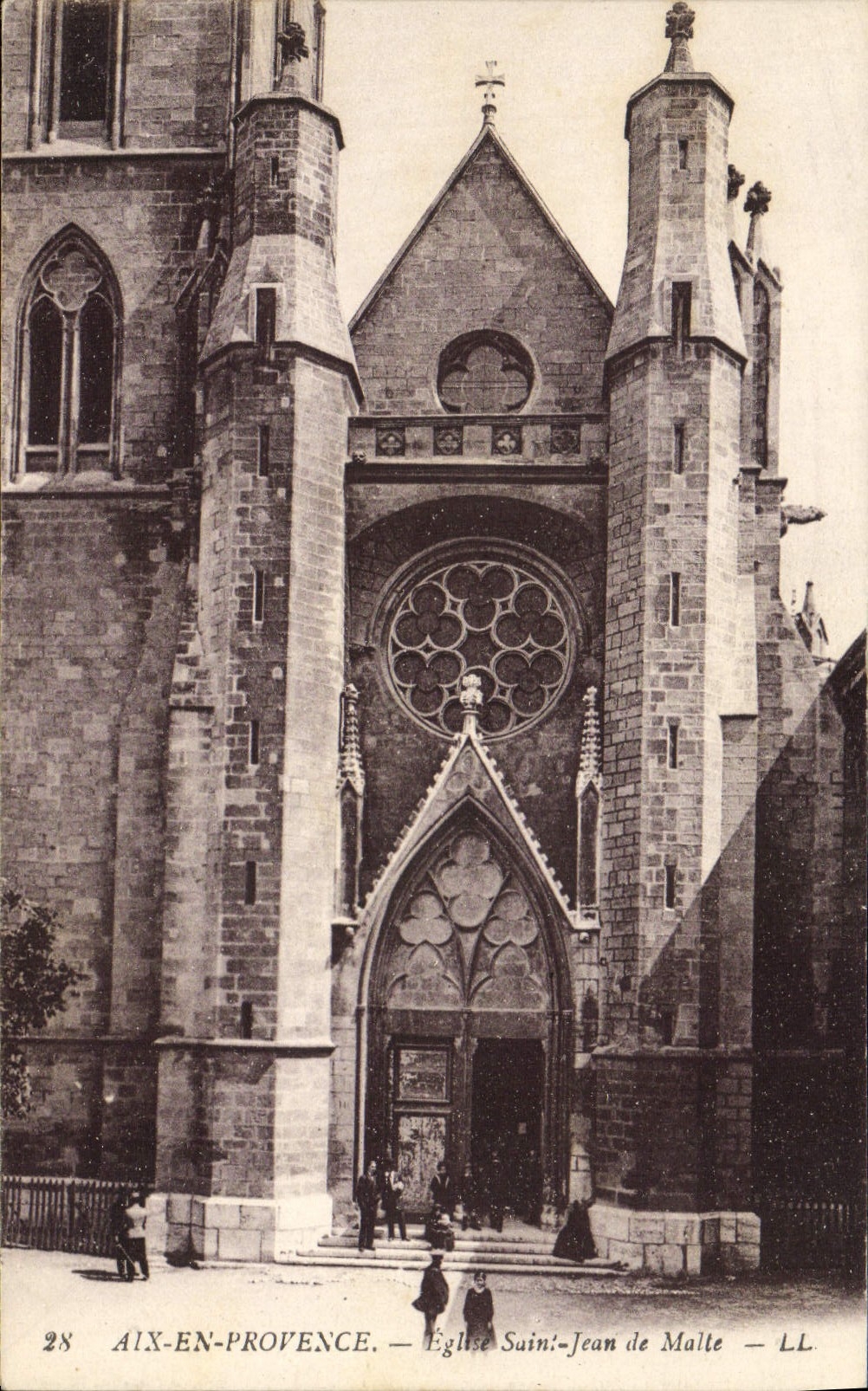 CPA Aix en Provence Eglise St Jean de Malte 