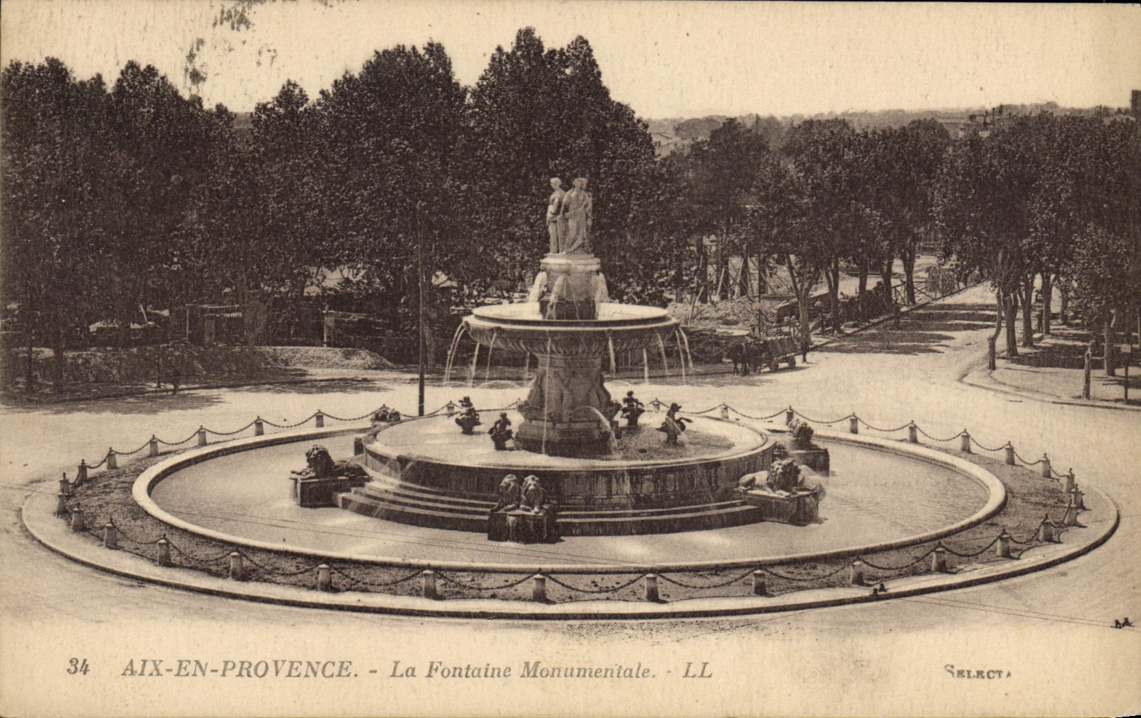 CPA Aix en Provence La Fontaine Monumentale