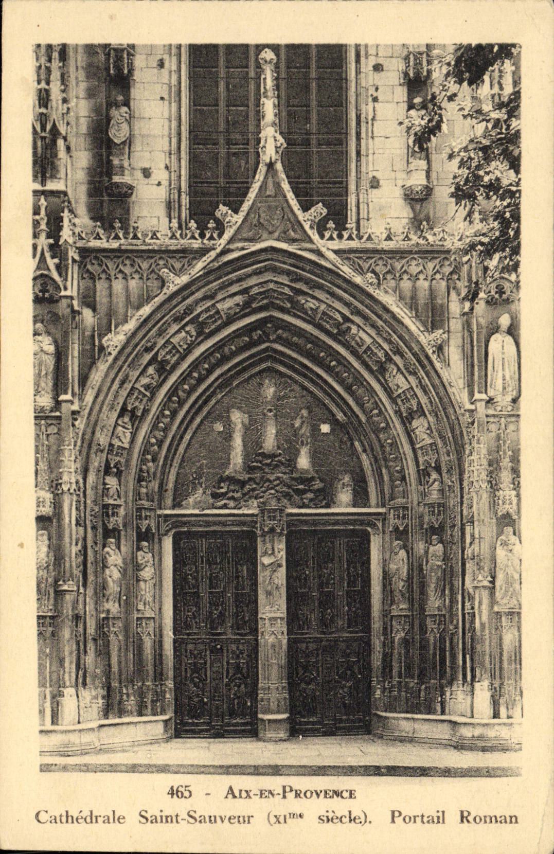 CPA Aix en Provence Cathedrale Saint Sauveur Portail roman
