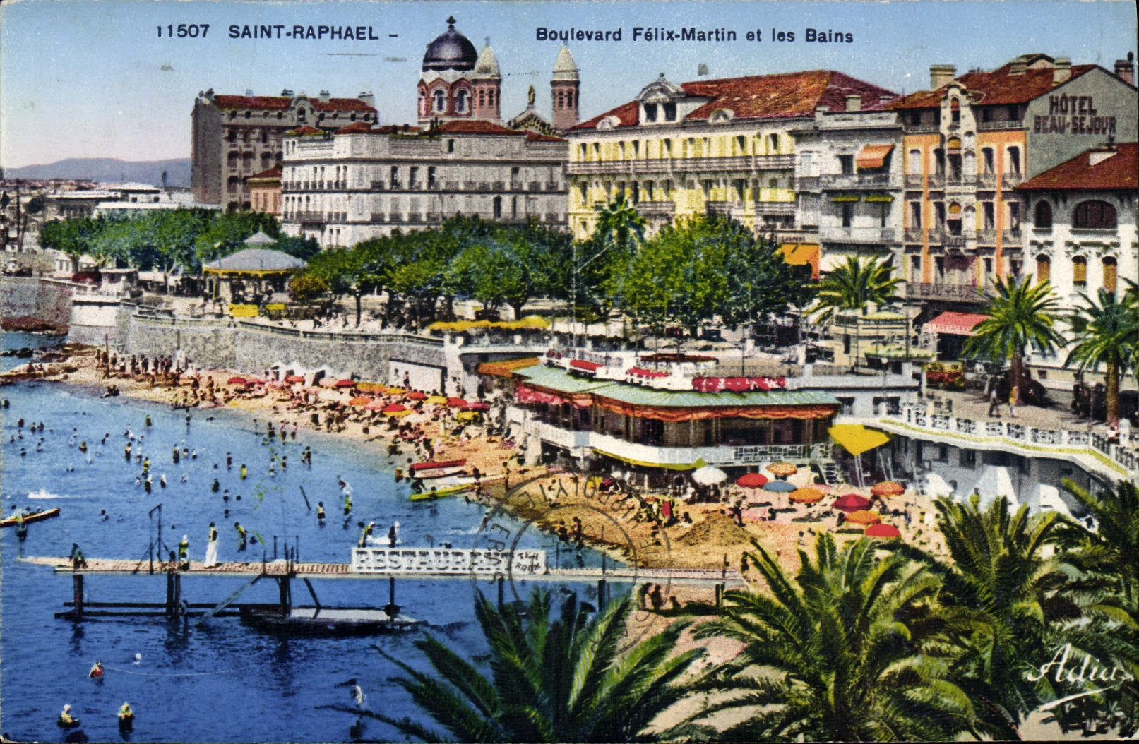 CPA Saint Raphael Boulevard Felix Martin et les Bains Hotel Beau Sejour