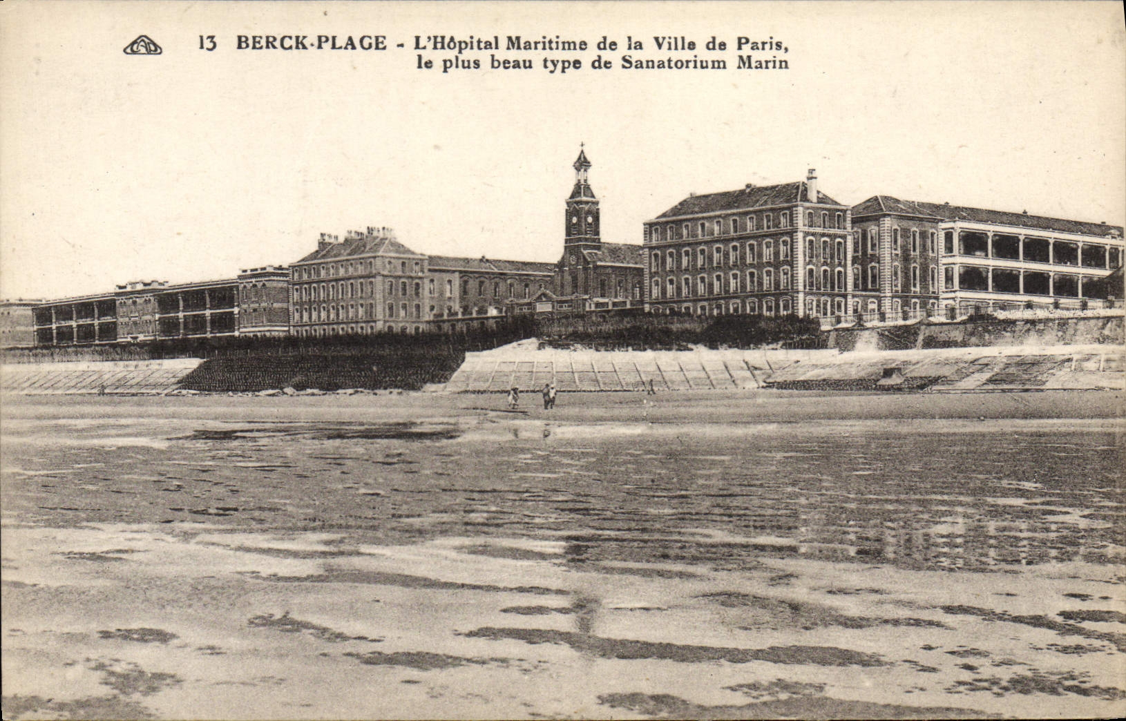 VINTAGE POSTCARD Berck Beach the Maritime Hospital of the Villa of Paris