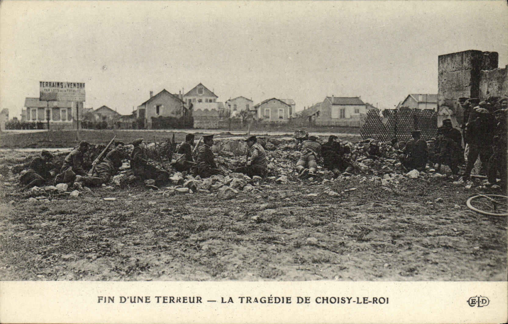 Oficial de policía de la multa de la fuerza de policía de la POSTAL de la VENDIMIA de un terror la tragedia de Choisy el rey