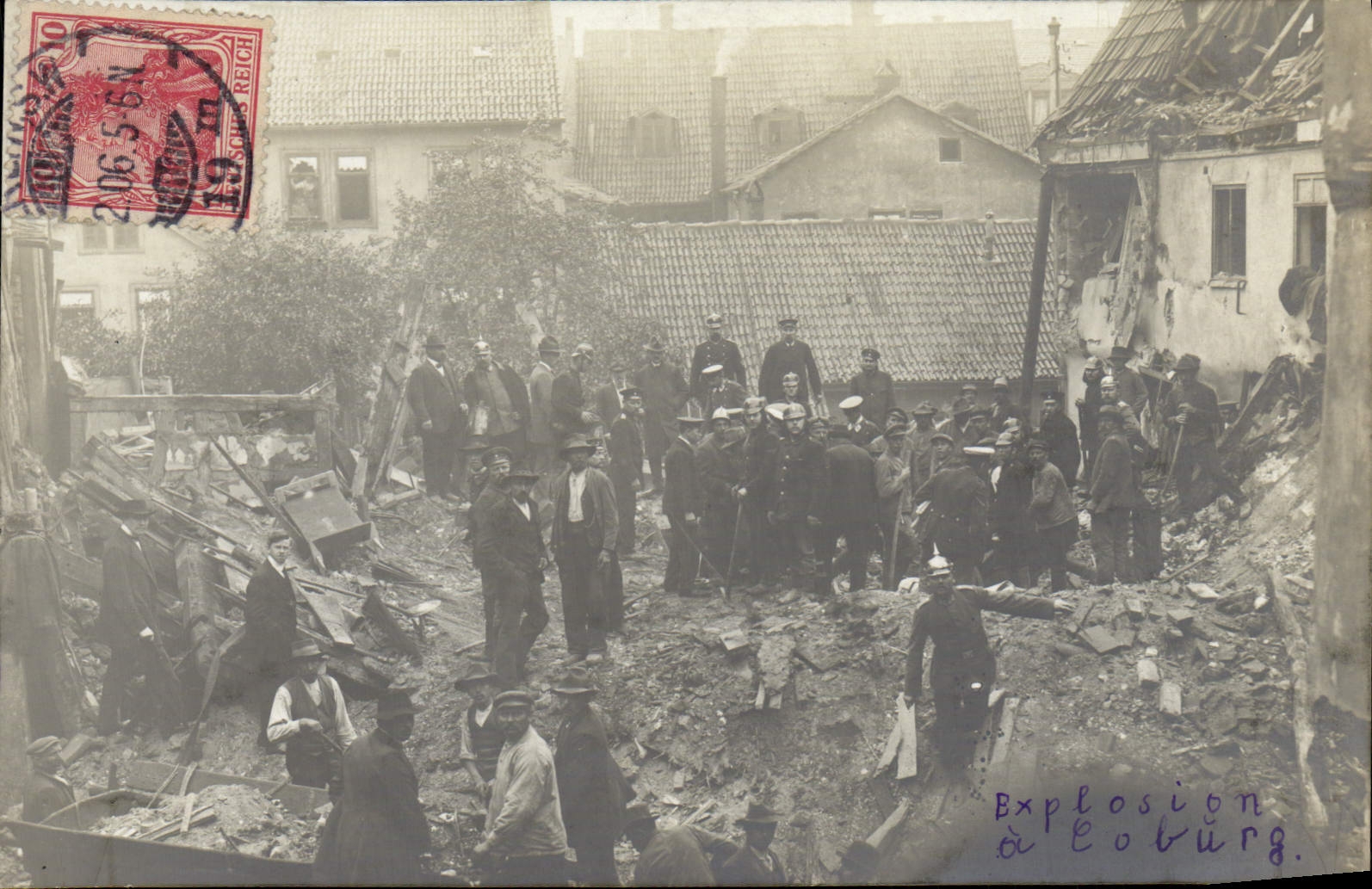 CARTE PHOTO Sapeurs Pompiers Explosion a Coburg